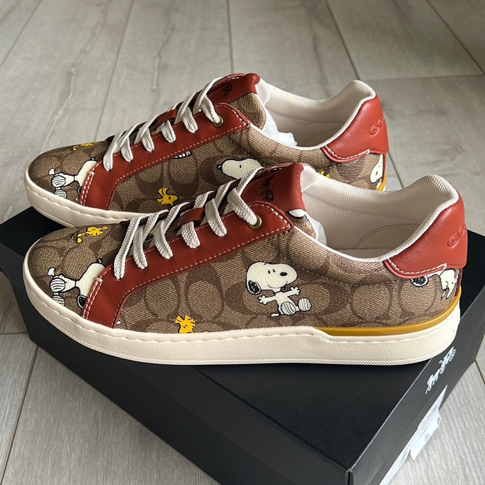 Coach X Peanuts Clip Low Top Sneaker - Picture 6 of 7
